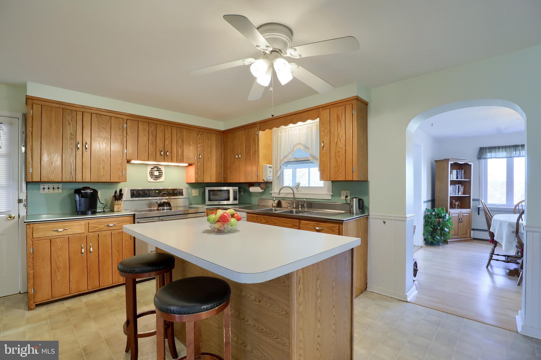 321 Owl Hill Road Lititz, PA 17543 - Photo 4 of 24 Kitchen