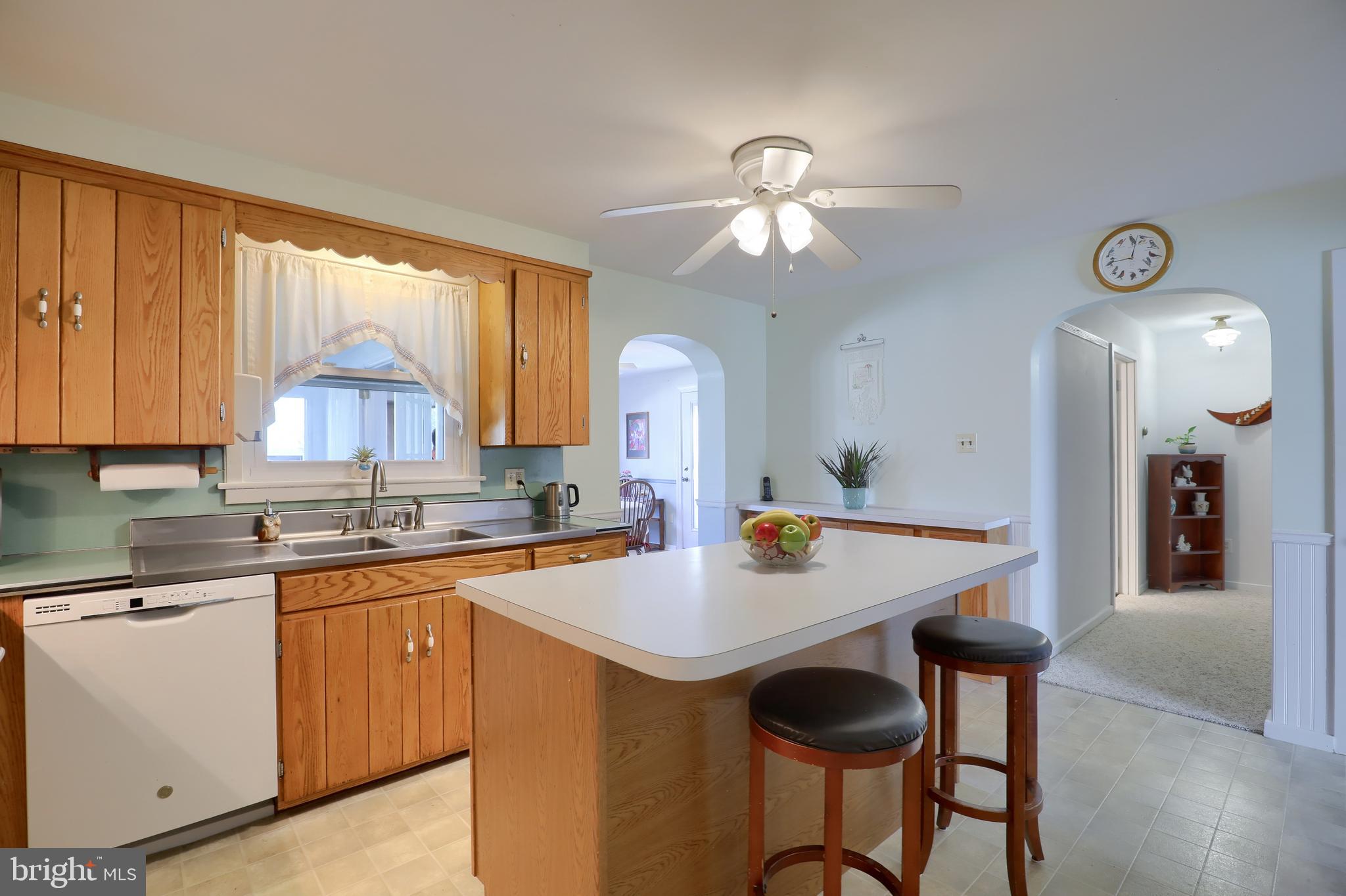 321 Owl Hill Road Lititz, PA 17543 - Photo 6 of 24 Kitchen