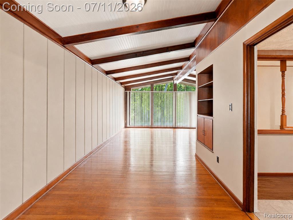 27679 Spring Arbor Drive Southfield, MI 48076 - Photo 9 of 31