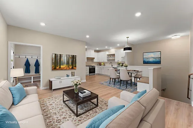 $465,000 | 2452 County Rd D West, Roseville, MN 55113