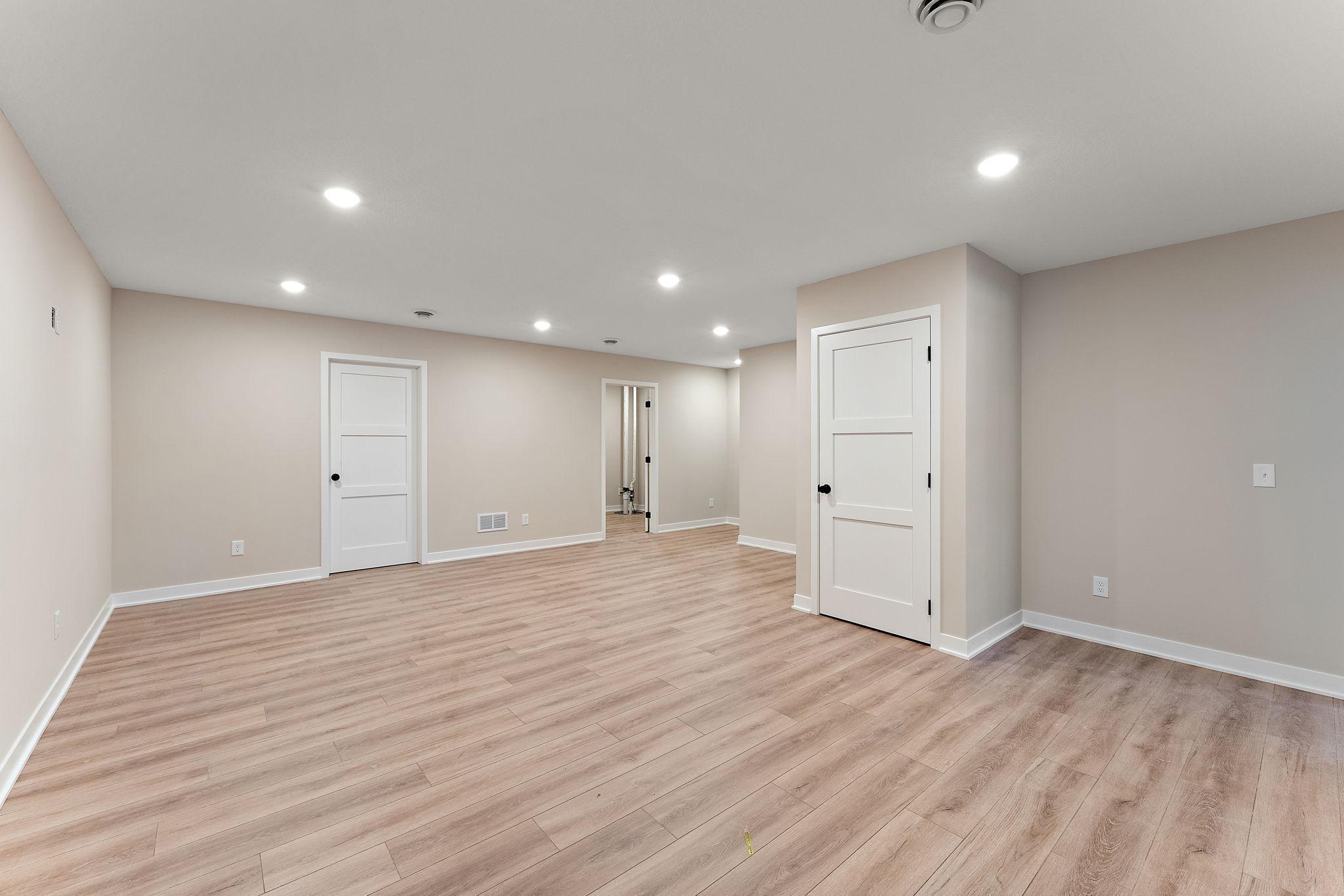 2452 County Rd D West Roseville, MN 55113 - Photo 21 of 32