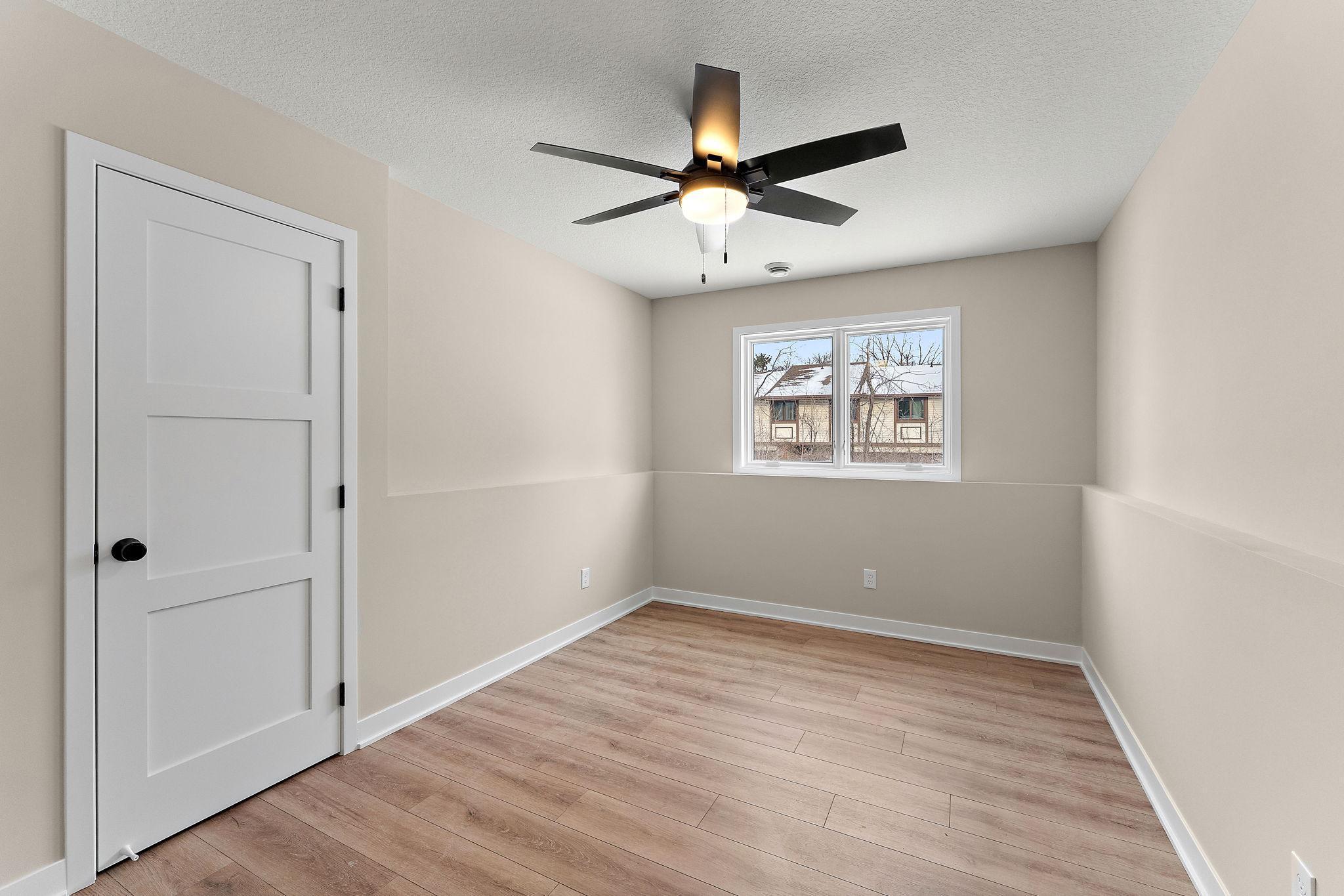 2452 County Rd D West Roseville, MN 55113 - Photo 24 of 32