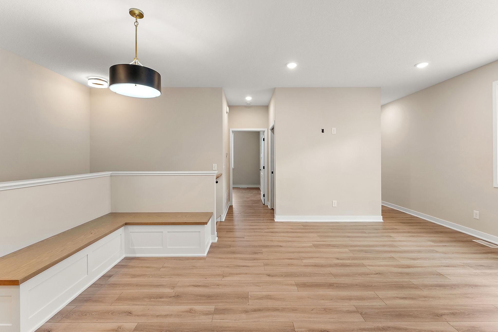 2452 County Rd D West Roseville, MN 55113 - Photo 7 of 32