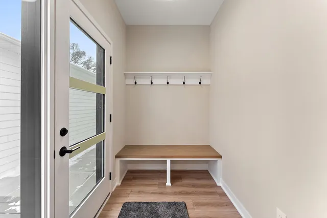 $465,000 | 2452 County Rd D West, Roseville, MN 55113