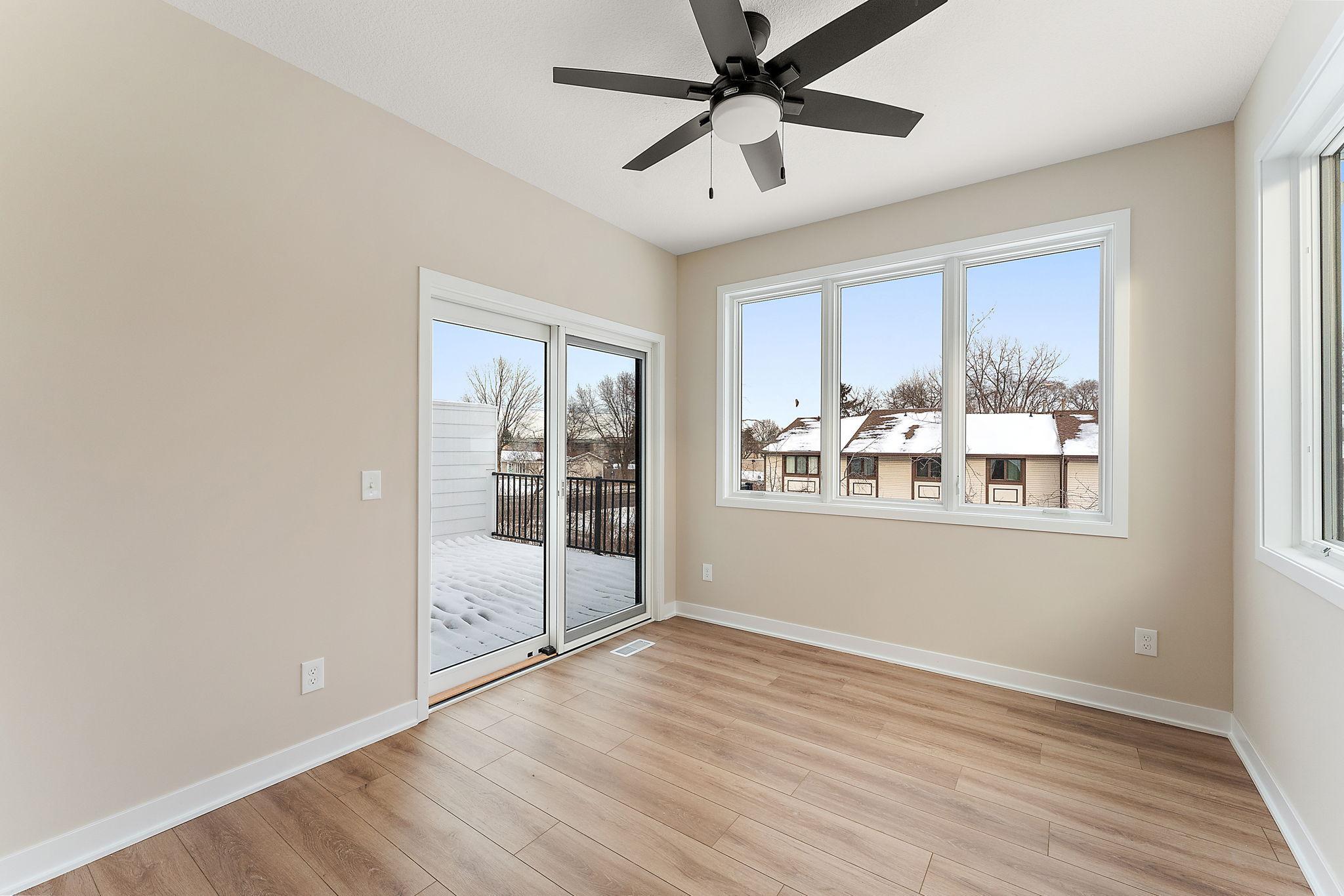 2452 County Rd D West Roseville, MN 55113 - Photo 10 of 32