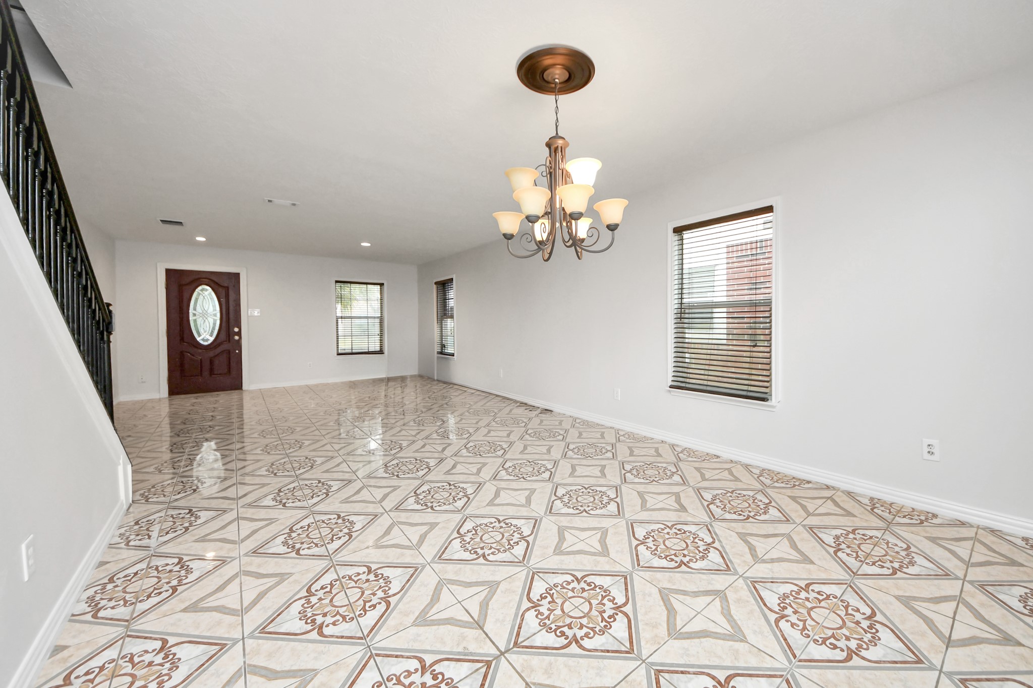 1910 Fallow Lane Houston, TX 77049 - Photo 11 of 23