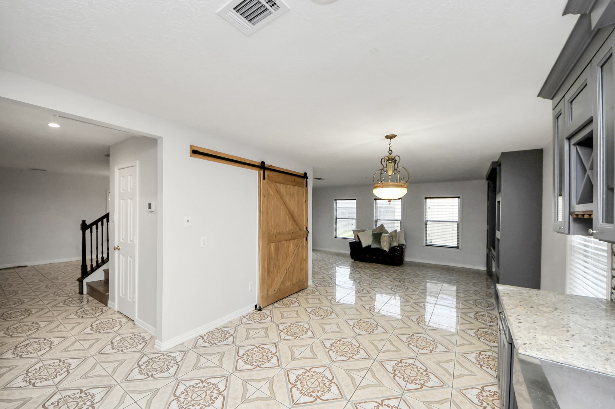 1910 Fallow Lane Houston, TX 77049 - Photo 5 of 23