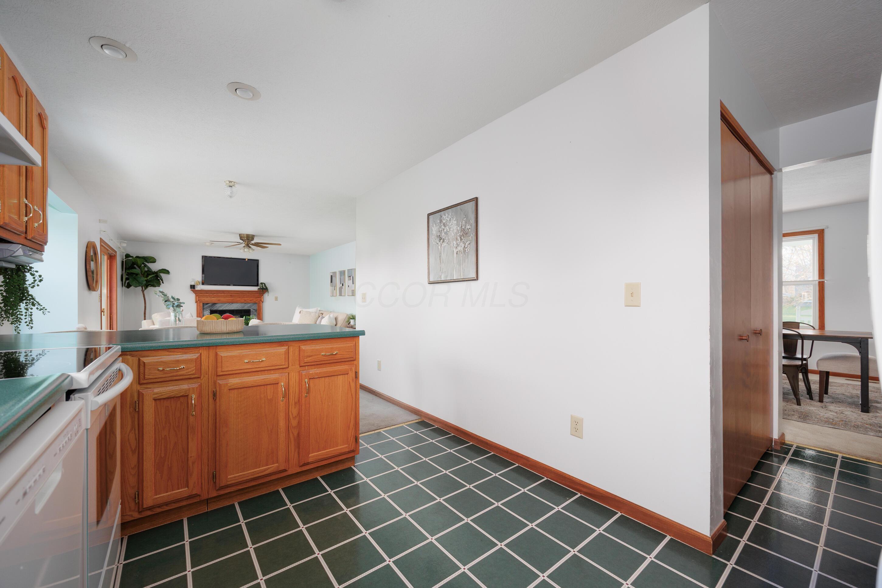 5721 Blacks Road Southwest Pataskala, OH 43062 - Photo 22 of 49 0410 5721 Blacks Rd SW 2-58