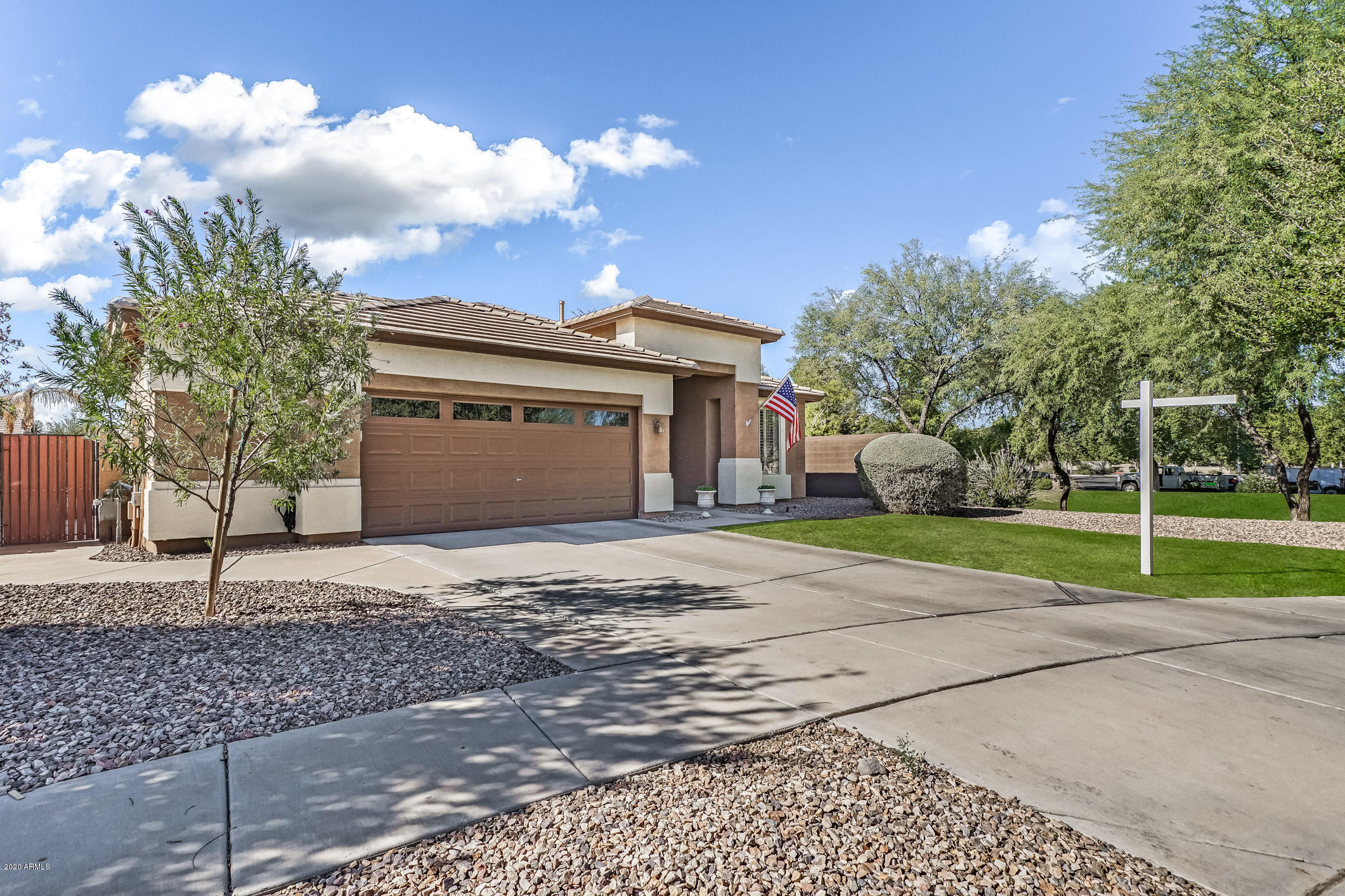 4130 South Splendor Place Gilbert, AZ 85297 - Photo 3 of 66 103-FrontLeft_Exterior