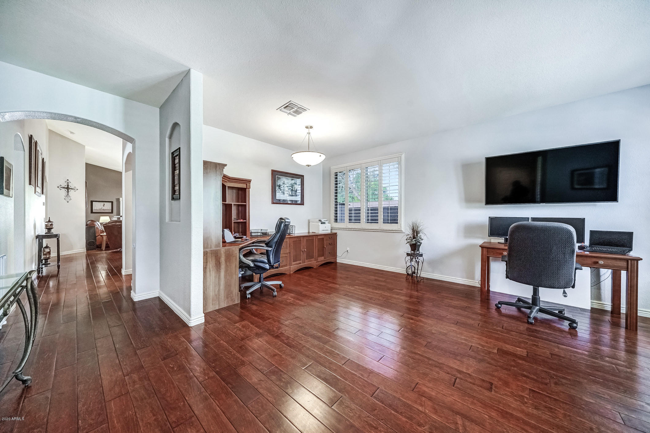 4130 South Splendor Place Gilbert, AZ 85297 - Photo 7 of 66 107-EntryView