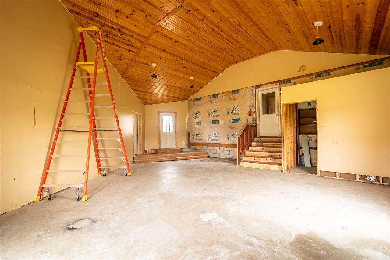 9992 South Green Road Shepherd, MI 48883 - Photo 23 of 39 1875334-22.JPG