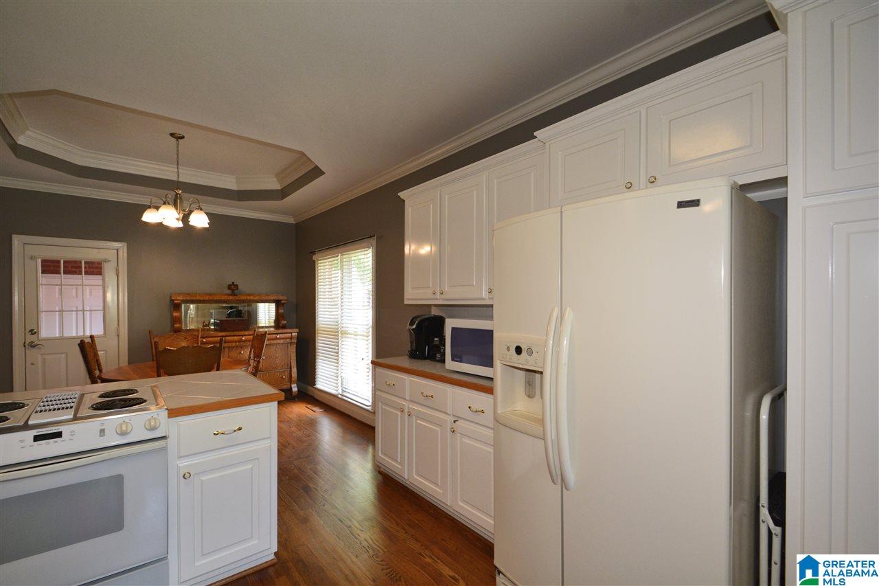 613 Meadow Ridge Drive Birmingham, AL 35242 - Photo 18 of 40