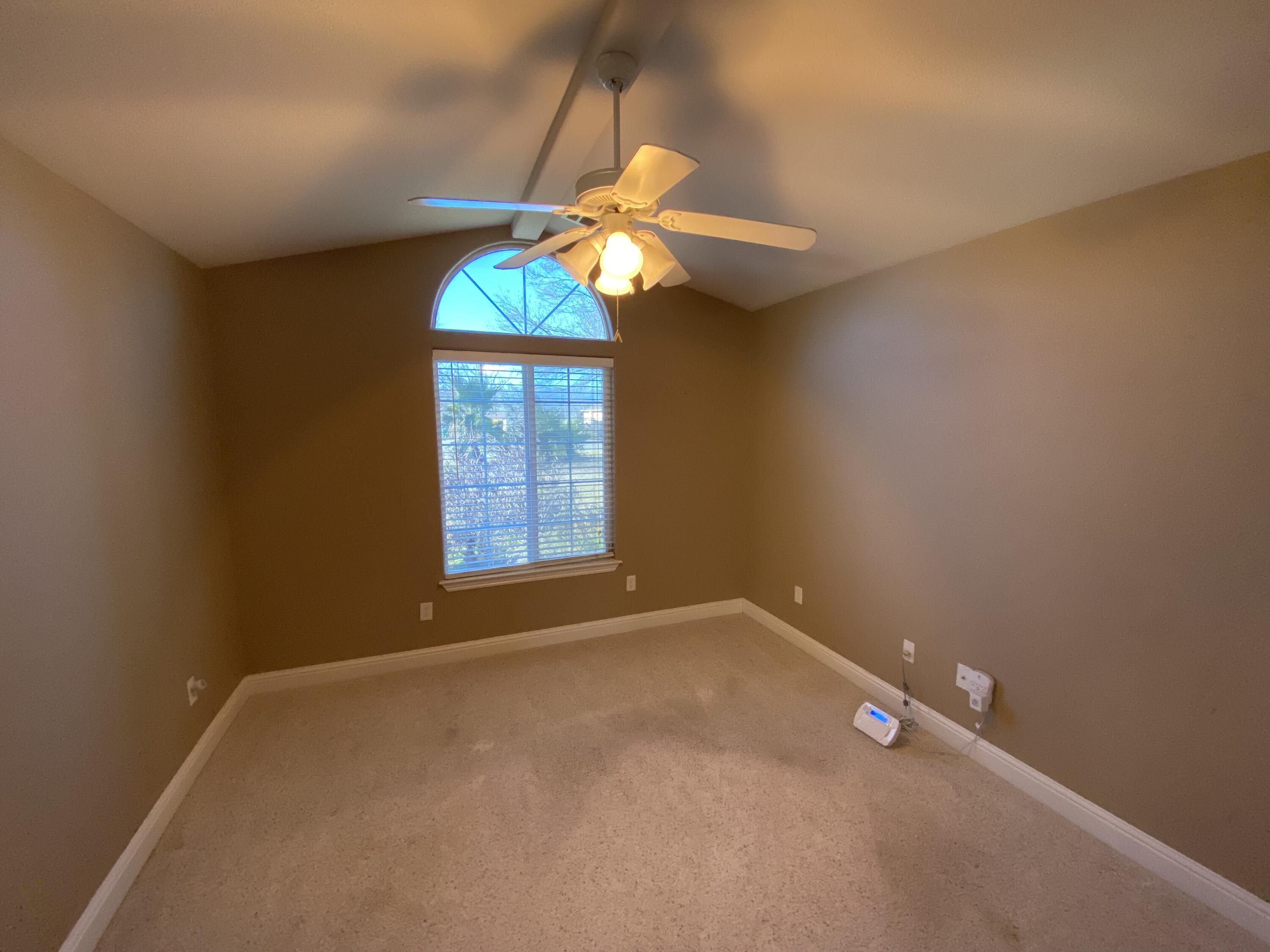 6865 Amber Ridge Drive Anderson, CA 96007 - Photo 18 of 26 Bedroom 1/Den