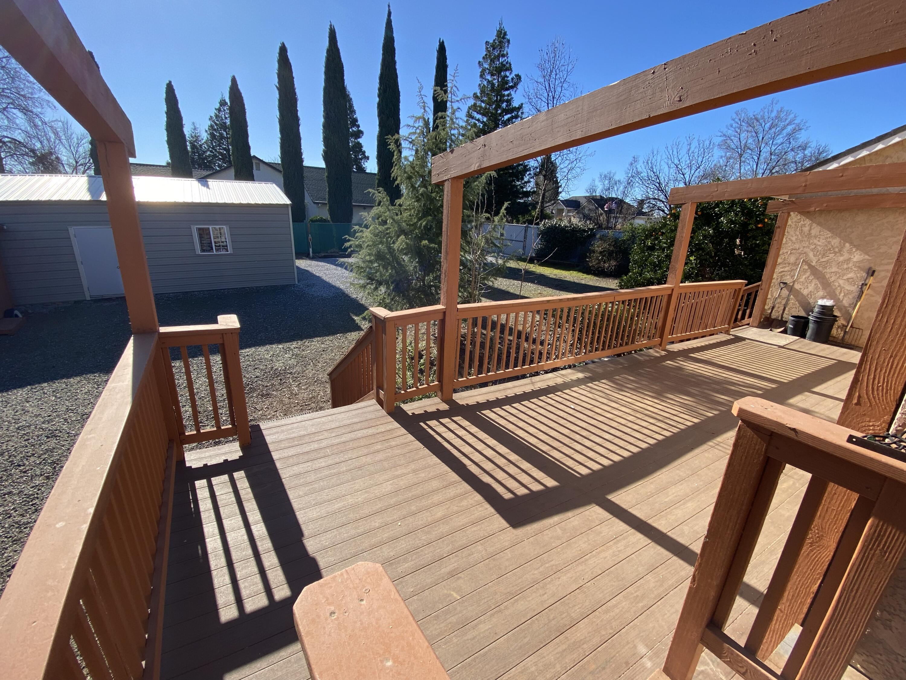 6865 Amber Ridge Drive Anderson, CA 96007 - Photo 6 of 26 Back Deck