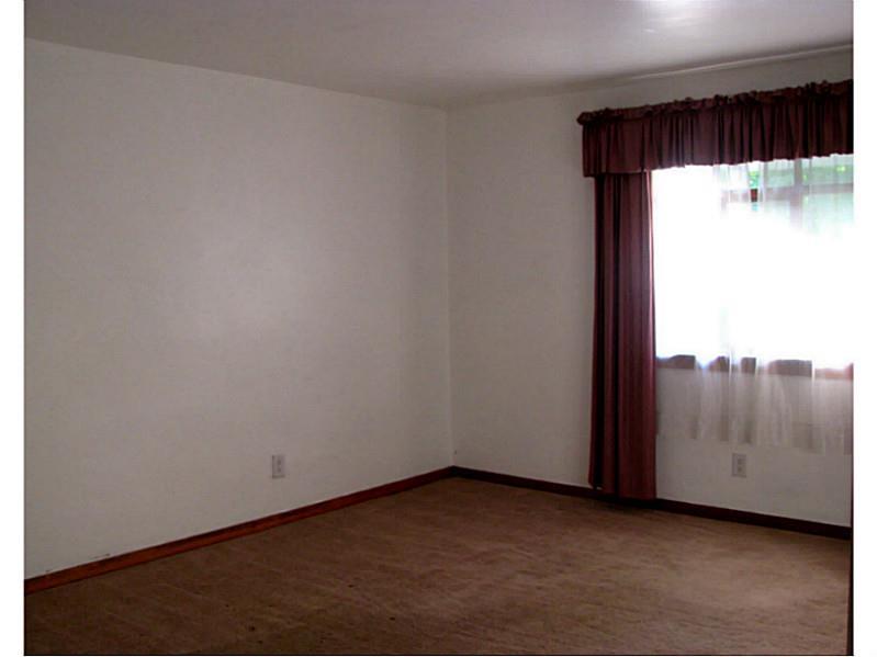 1528 Renton Road Plum, PA 15239 - Photo 5 of 21 Dining Room.