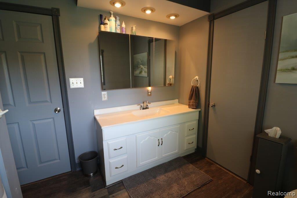1638 Gray Road Lapeer, MI 48446 - Photo 17 of 41