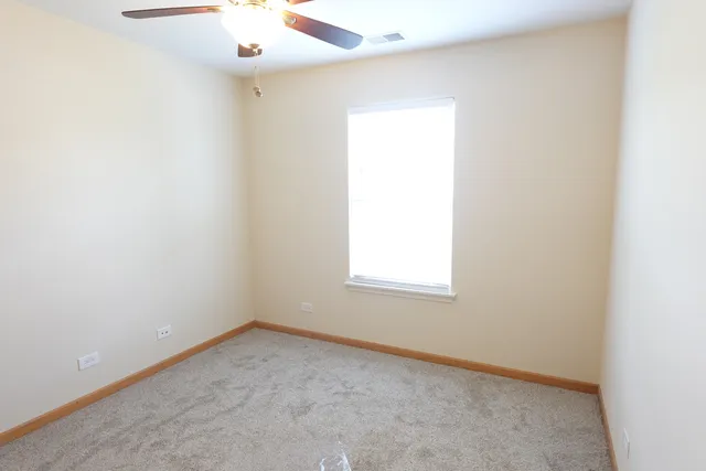 $2,950 | 1093 North Claremont Drive, Unit 714, Palatine, IL 60074