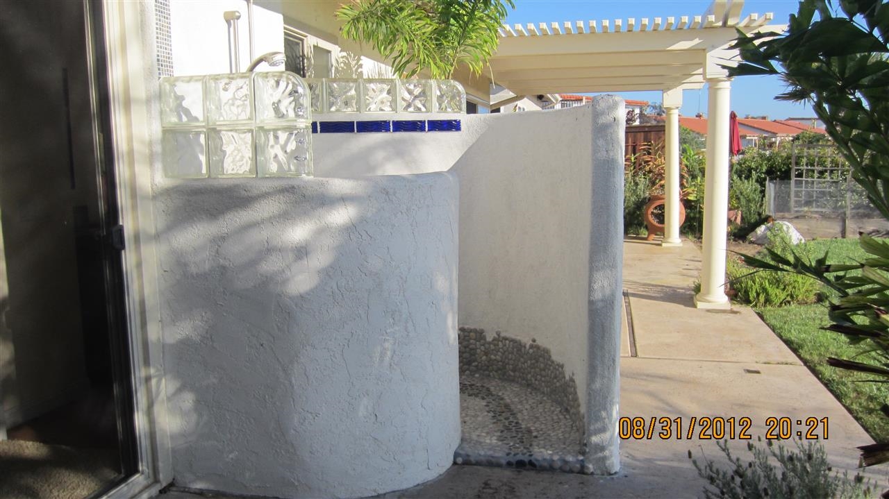 321 Trailview Road Encinitas, CA 92024 - Photo 21 of 25 Outdoor Shower off of Master Suite.