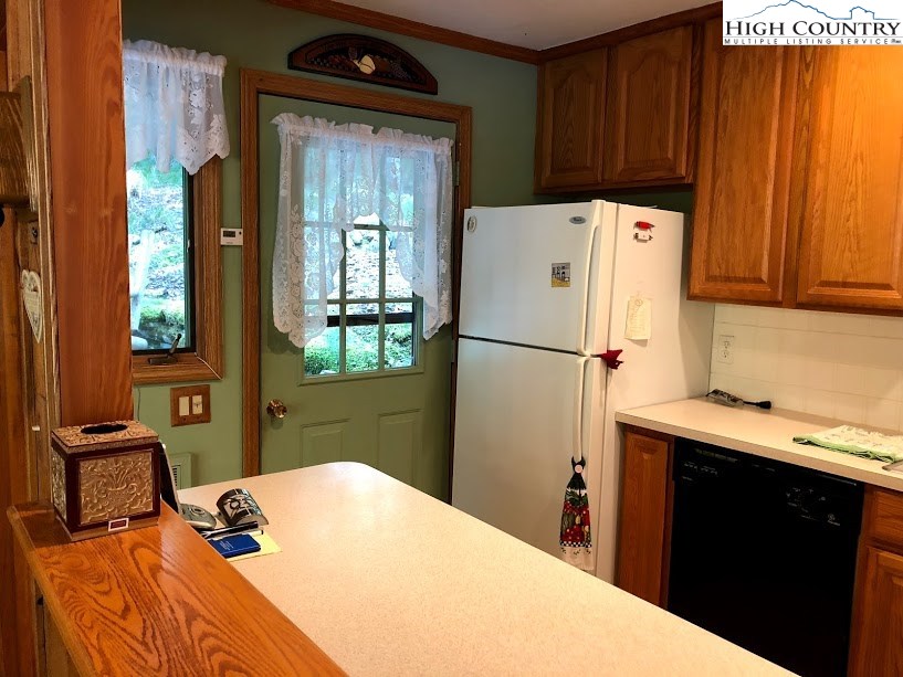 207 Spring Branch Road Beech Mountain, NC 28604 - Photo 13 of 43 Gallery Image 13