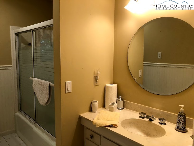 207 Spring Branch Road Beech Mountain, NC 28604 - Photo 26 of 43 Gallery Image 26