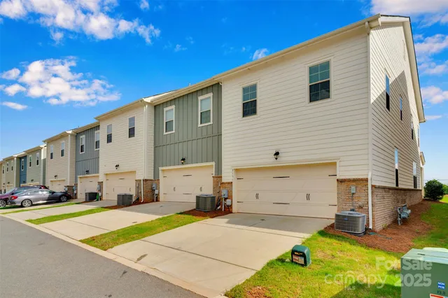 a view of a house with entertaining space