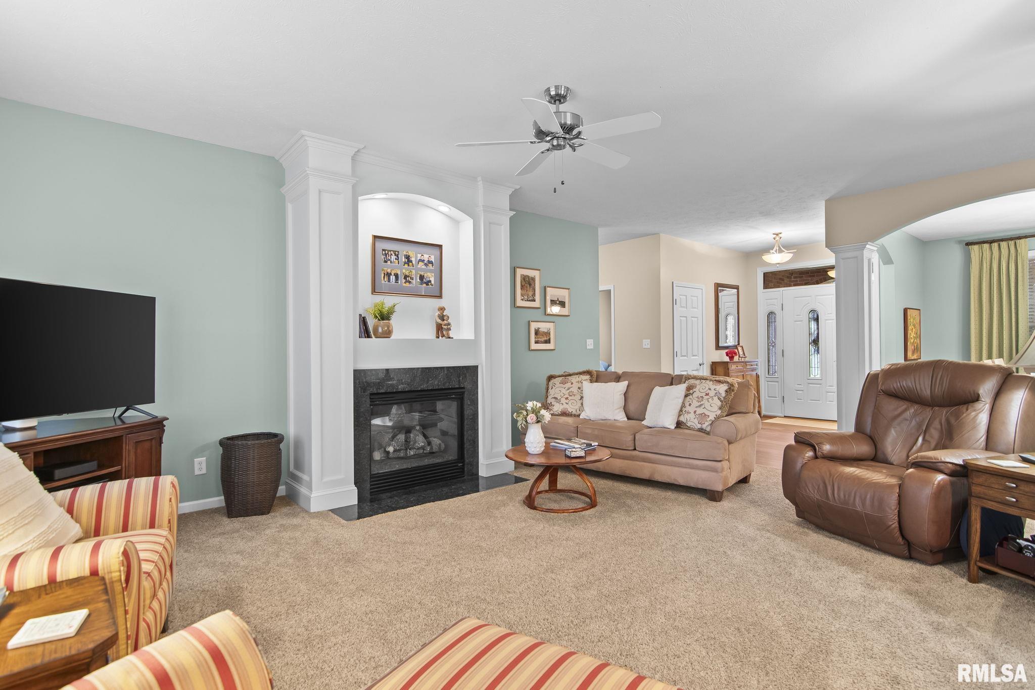 2503 Interlacken Drive Springfield, IL 62704 - Photo 8 of 36