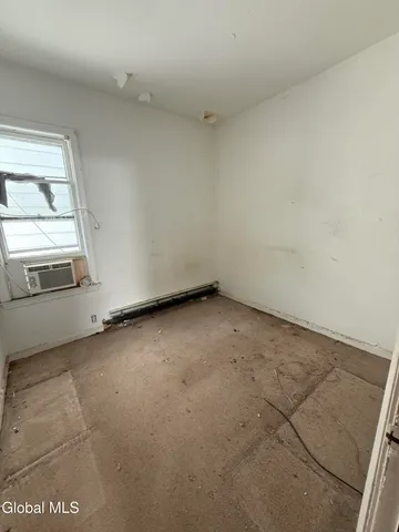 $79,000 | 1005 Congress Street, Schenectady, NY 12303