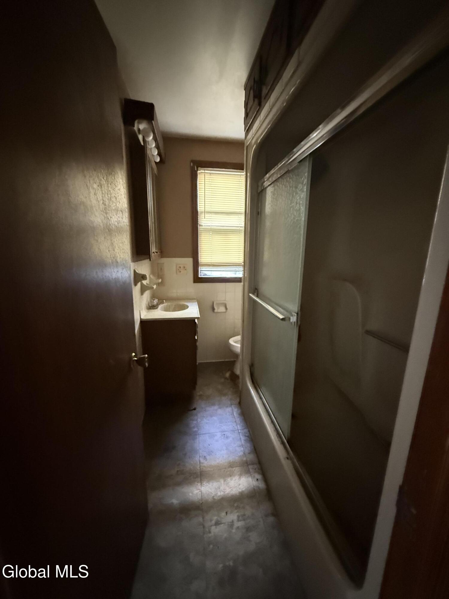 1005 Congress Street Schenectady, NY 12303 - Photo 15 of 34 IMG_2430