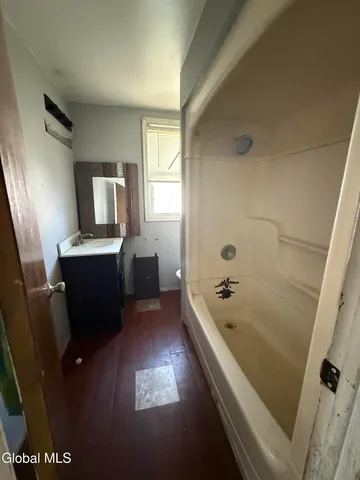 $79,000 | 1005 Congress Street, Schenectady, NY 12303