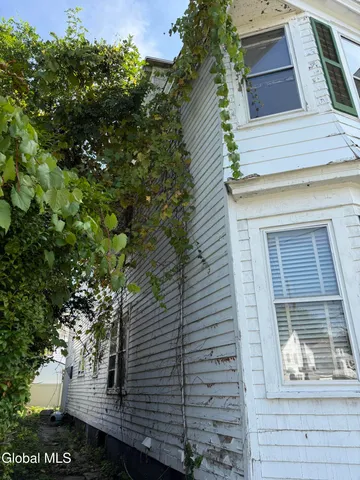 $79,000 | 1005 Congress Street, Schenectady, NY 12303