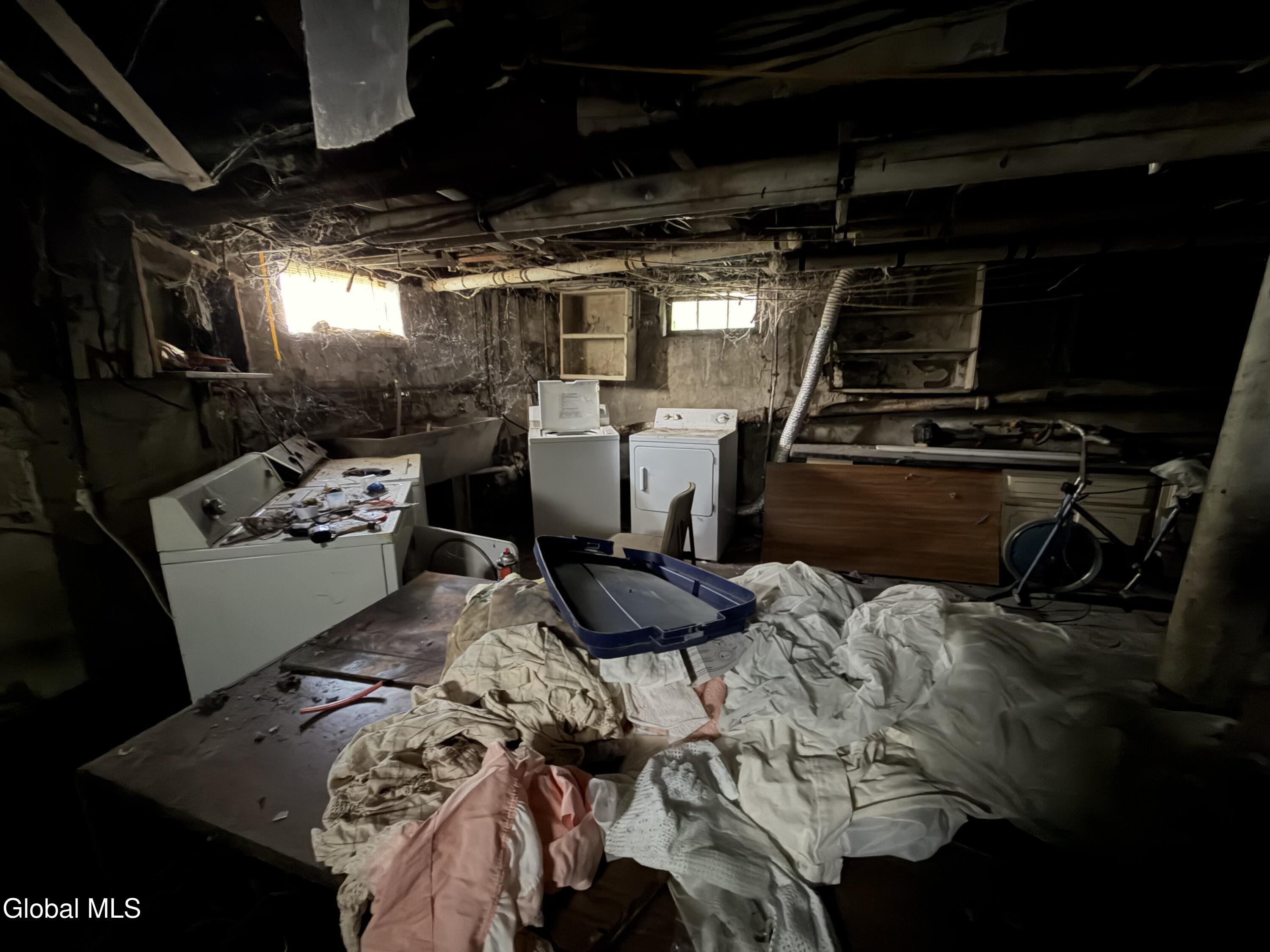 1005 Congress Street Schenectady, NY 12303 - Photo 32 of 34 IMG_0007