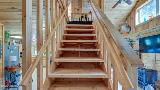 $370,000 | 260 Old Northville Road, Hope, NY 12134