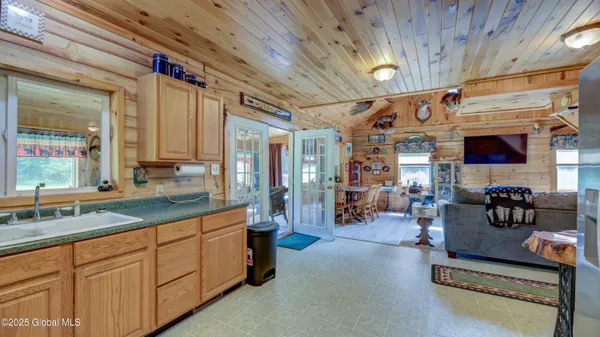 $370,000 | 260 Old Northville Road, Hope, NY 12134