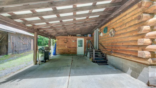 $370,000 | 260 Old Northville Road, Hope, NY 12134