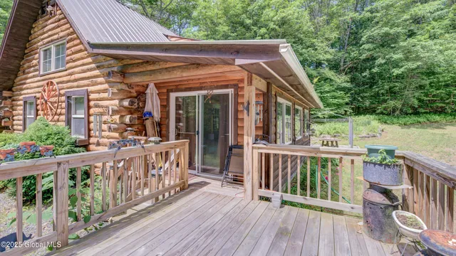 $370,000 | 260 Old Northville Road, Hope, NY 12134