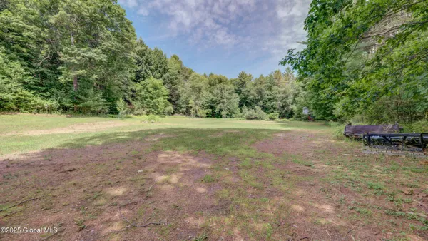 $370,000 | 260 Old Northville Road, Hope, NY 12134