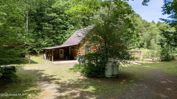 $370,000 | 260 Old Northville Road, Hope, NY 12134