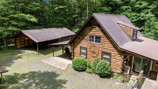 $370,000 | 260 Old Northville Road, Hope, NY 12134