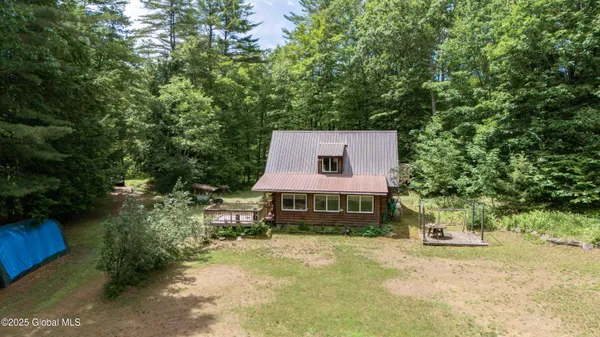 $370,000 | 260 Old Northville Road, Hope, NY 12134