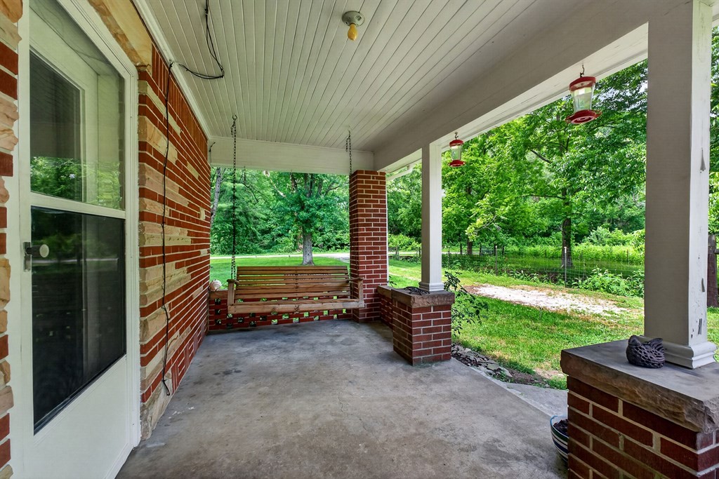747 Hunting Creek Road Whitleyville, TN 38588 - Photo 25 of 33