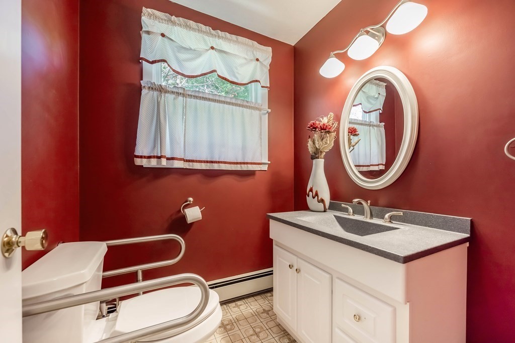 14 Bailey Road Tewksbury, MA 01876 - Photo 13 of 26 Gallery Image 13