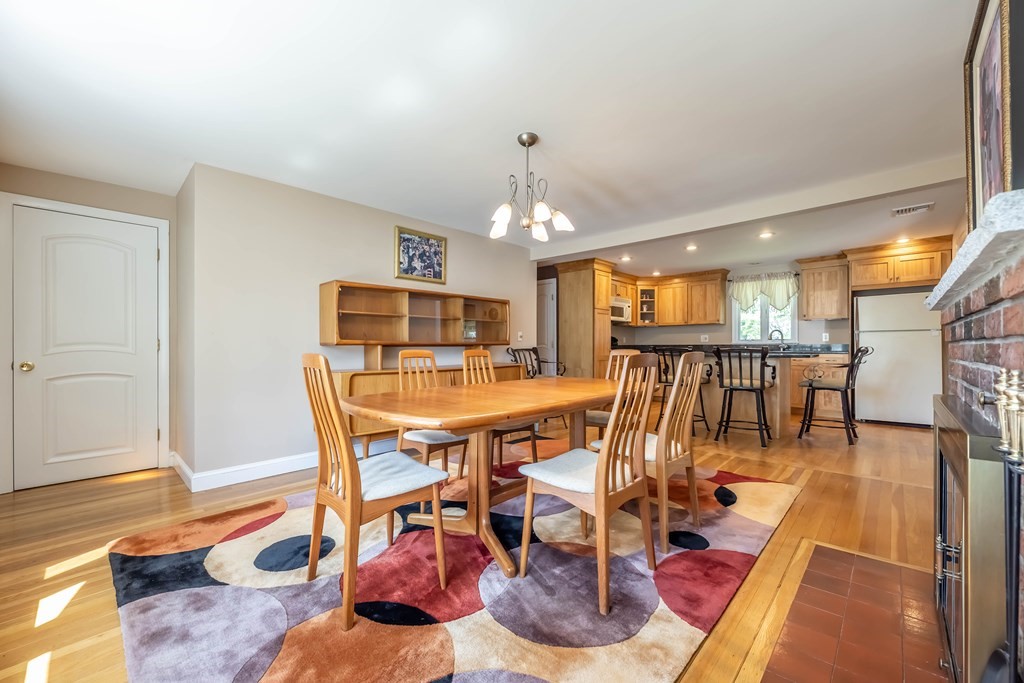 14 Bailey Road Tewksbury, MA 01876 - Photo 3 of 26 Gallery Image 3