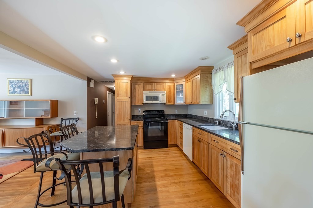 14 Bailey Road Tewksbury, MA 01876 - Photo 5 of 26 Gallery Image 5