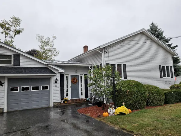 $271,350 | 11 Ash Street, Madison, ME 04950