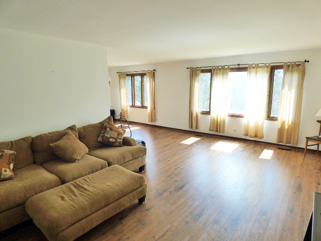 38-w059 Pine Road St. Charles, IL 60175 - Photo 4 of 38