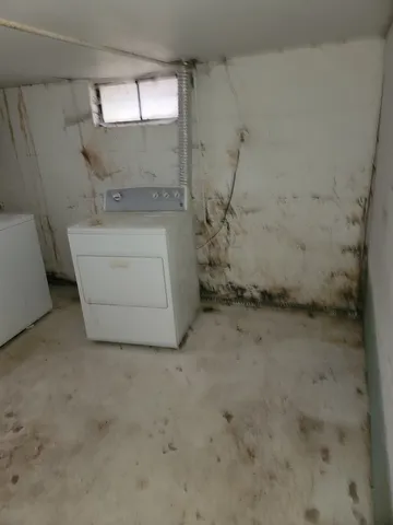 $389,900 | 213 South Summit Street, Wheaton, IL 60187