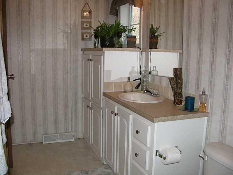 214 Campbell Road Leeds, ME 04263 - Photo 8 of 27 Bathroom.