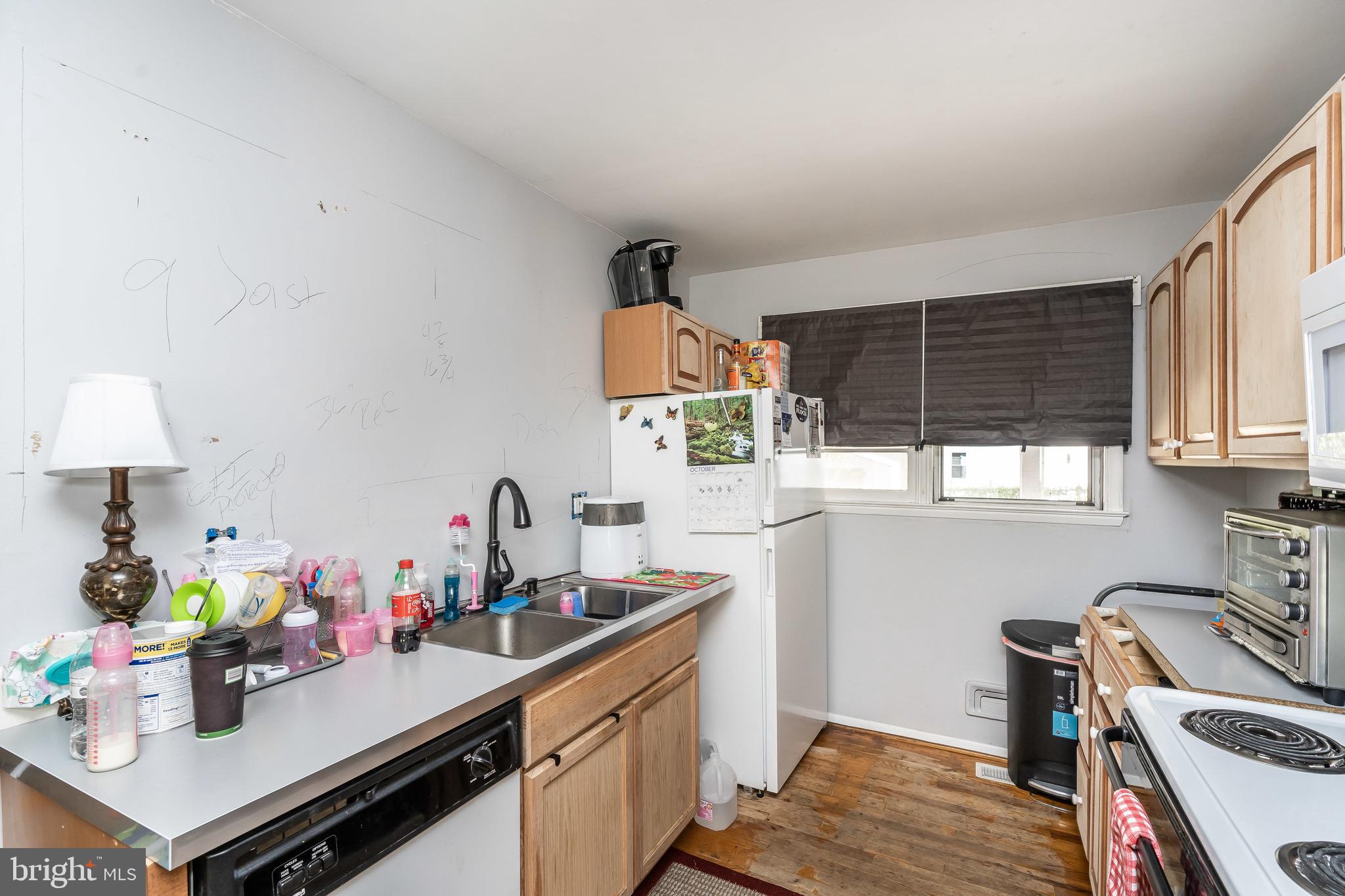 421 North Hammonds Ferry Road Linthicum, MD 21090 - Photo 14 of 41 Kitchen