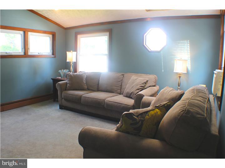 103 Sycamore Road Havertown, PA 19083 - Photo 14 of 25