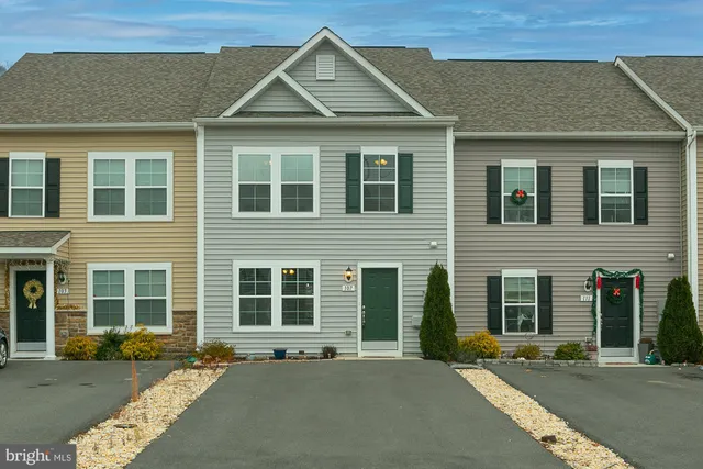 $253,000 | 107 Loblolly Drive, Bunker Hill, WV 25413